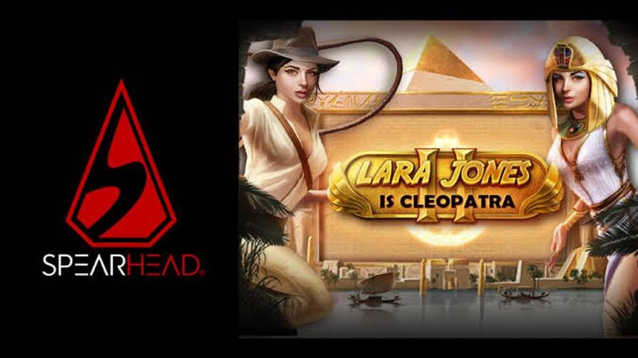 Lara Jones in Cleopatra